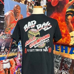 Vintage Detroit Pistons 1990 NBA World Champions Back to Back T Shirt Sz Large